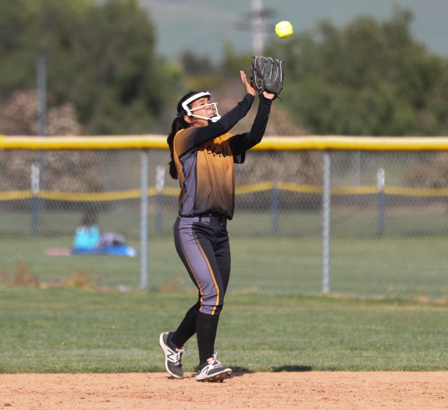 042418 Softball Nipomo vs Cabrillo 16.jpg